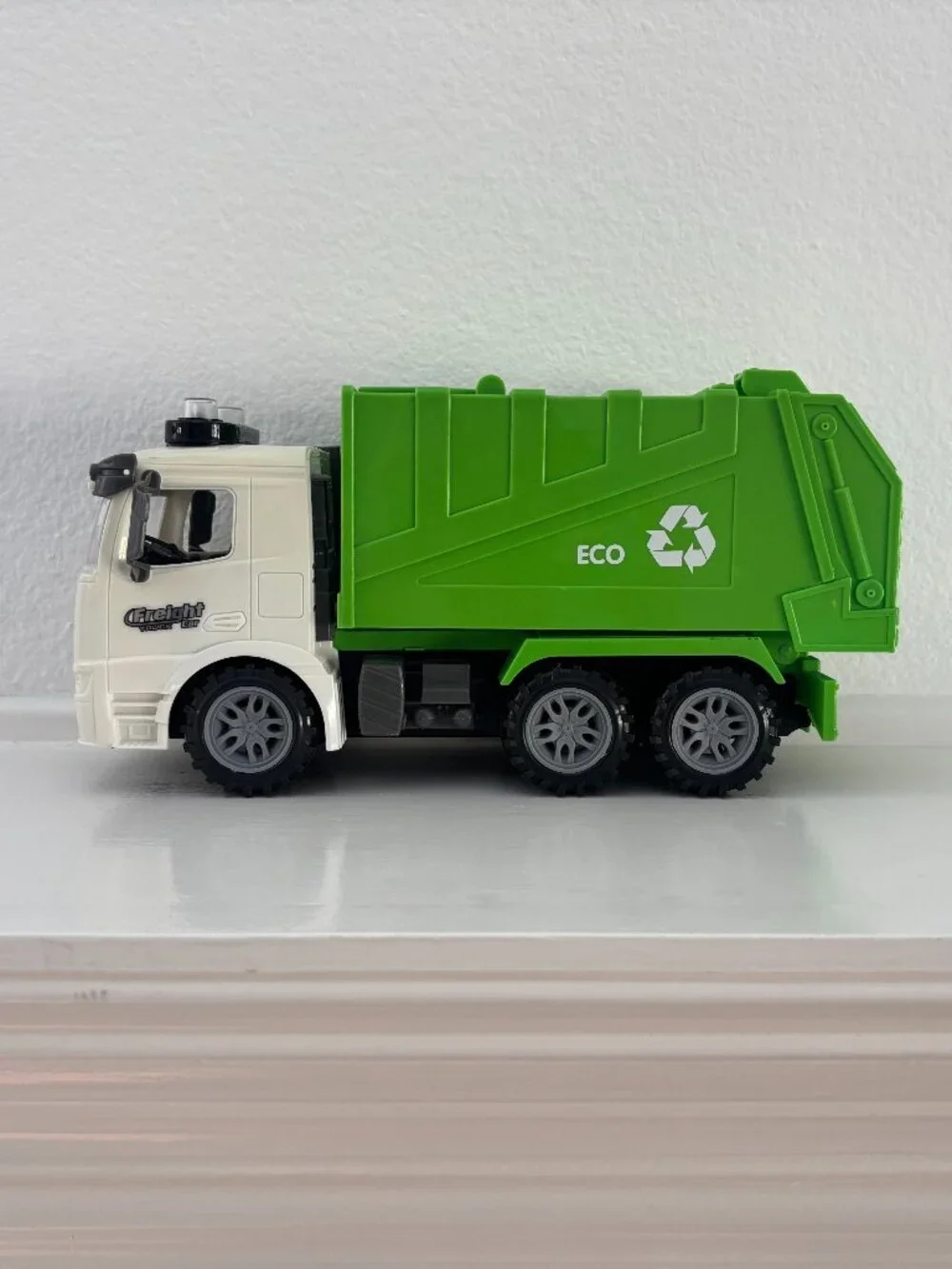 Recycling Truck Toy - Lights Up - Makes Noises - Container Lifts & Opens